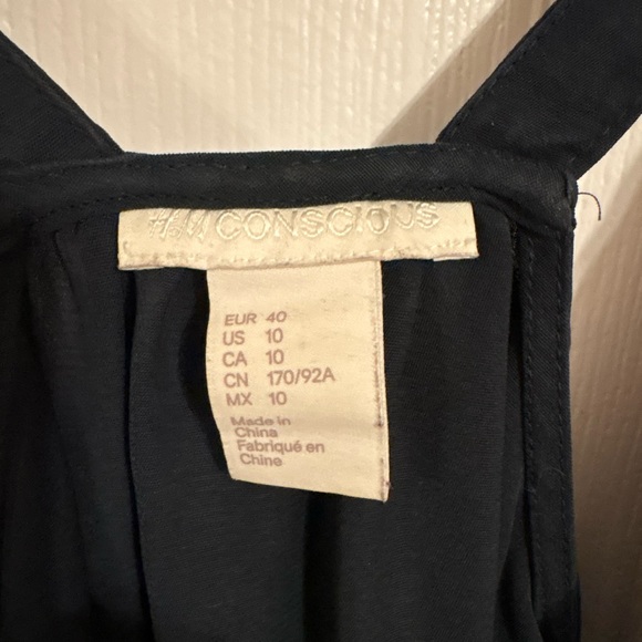 H&M Green Racerback Top - Picture 3 of 4